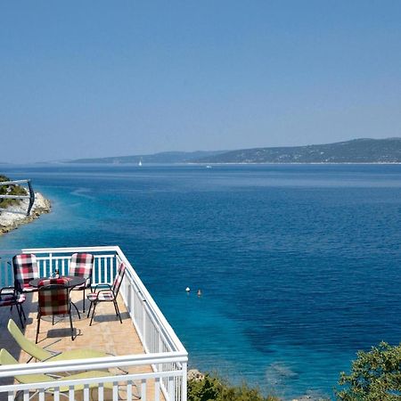 2 Bedroom Awesome Apartment In Drvenik Veliki Εξωτερικό φωτογραφία